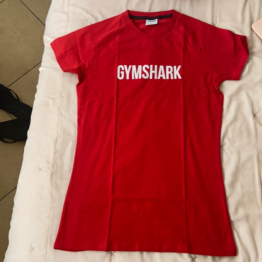 Men’s gymshark shirt